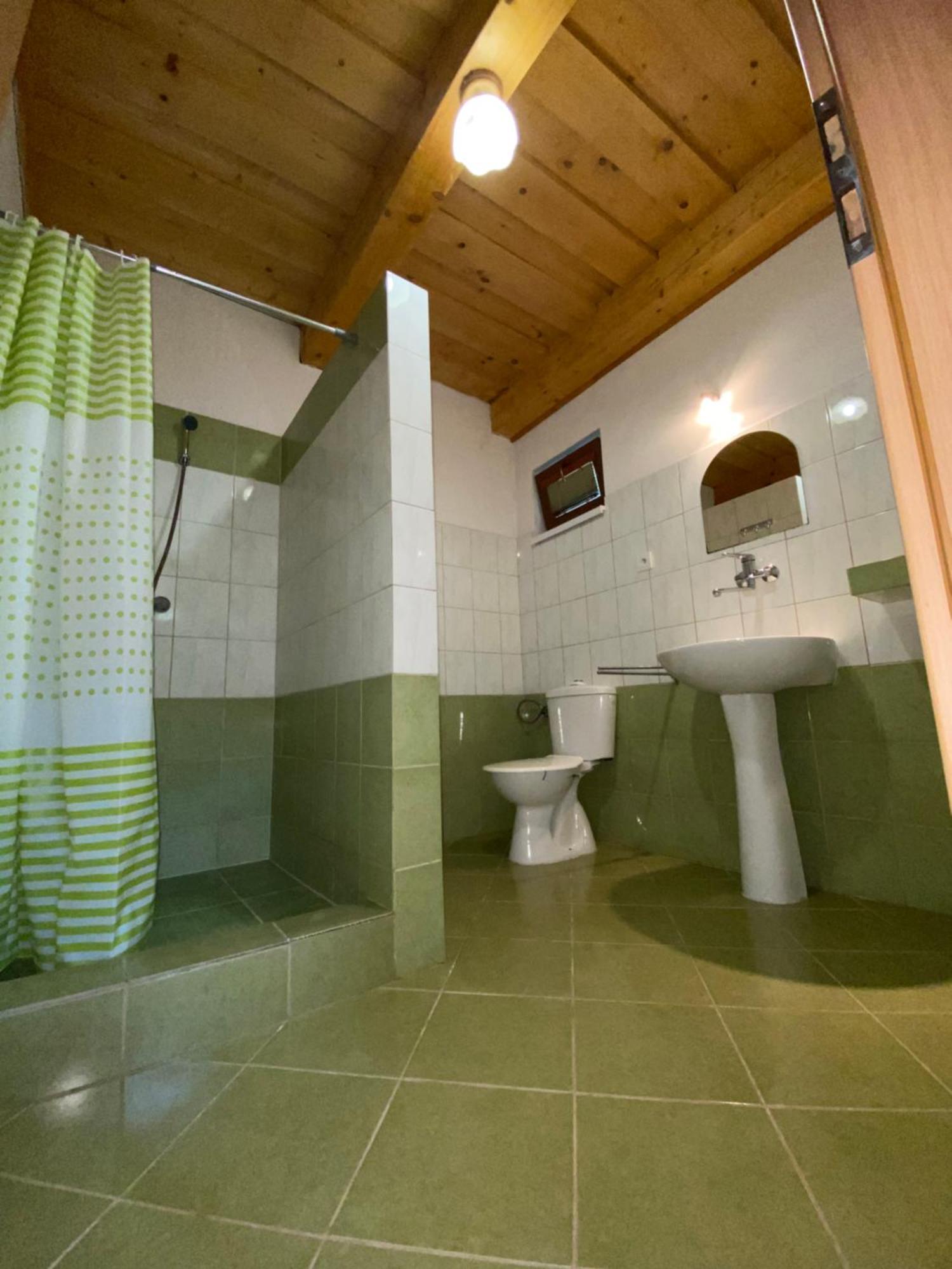Apartmany Alma Vyhne Exterior photo